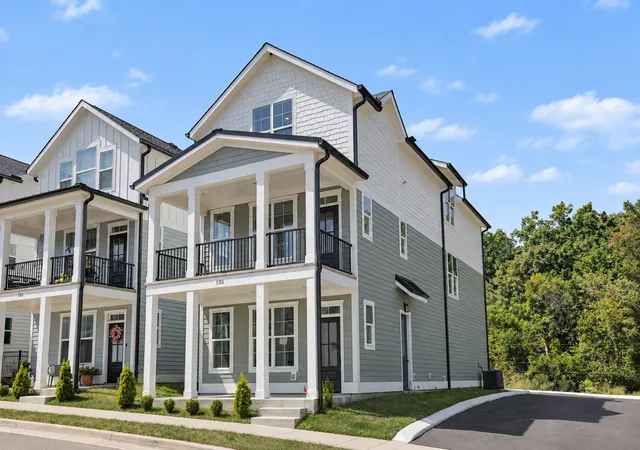 Photo 3 of Single family home for sale at 135 Stella Dr, Nashville, TN 37209 | MLS# 3592287 | Listing updated on 2026-09-17