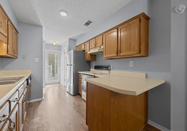 Photo 3 of Sale Pending at 1612 Sorghum Ml Dr, Cordova, TN 38016 | MLS# 3545699 | Listing updated on 2026-09-29