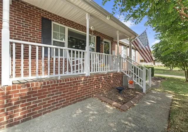 Photo 2 of Single family home for sale at 1008 Olivia Ct, Mount Juliet, TN 37122 | MLS# 3546001 | Listing updated on 2026-09-14