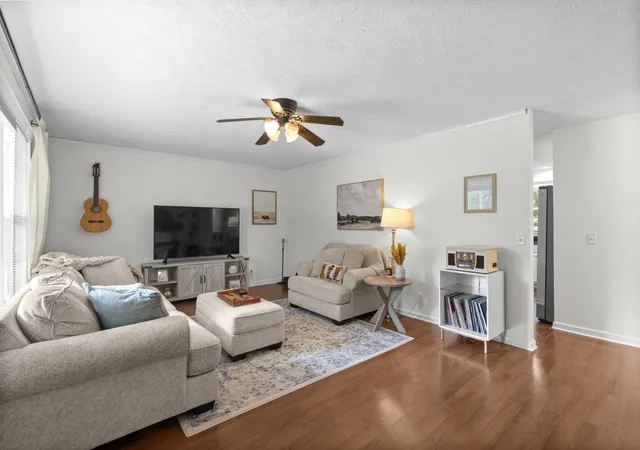 Photo 4 of Single family home for sale at 1008 Olivia Ct, Mount Juliet, TN 37122 | MLS# 3546001 | Listing updated on 2026-09-14