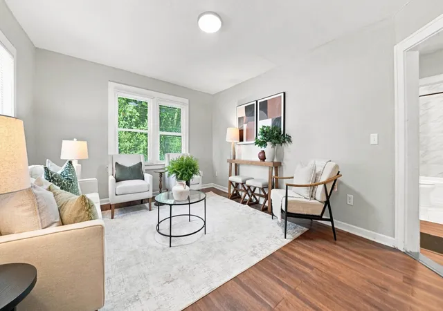 Photo 3 of Single family home for sale at 200 Sawyer St, Chattanooga, TN 37405 | MLS# 3545747 | Listing updated on 2026-09-24