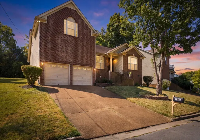 Single family home for sale at 2965 Harbor Lights Dr, Nashville, TN 37217 | MLS# 3545756