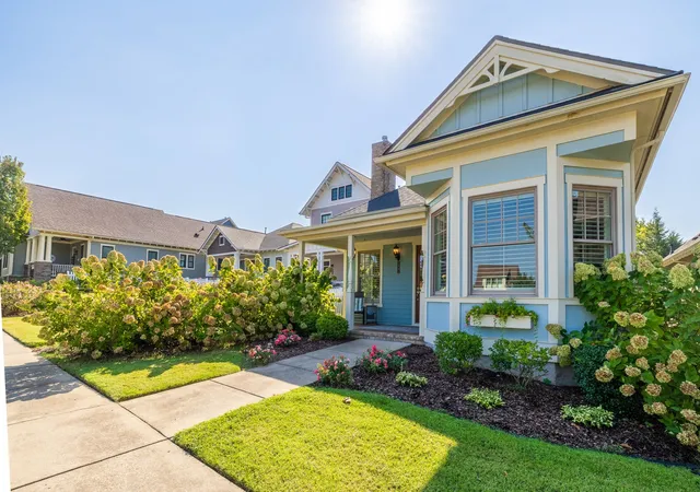 Photo 2 of Single family home for sale at 1061 Rochelle Ave, Thompsons Station, TN 37179 | MLS# 3546321 | Listing updated on 2026-10-03