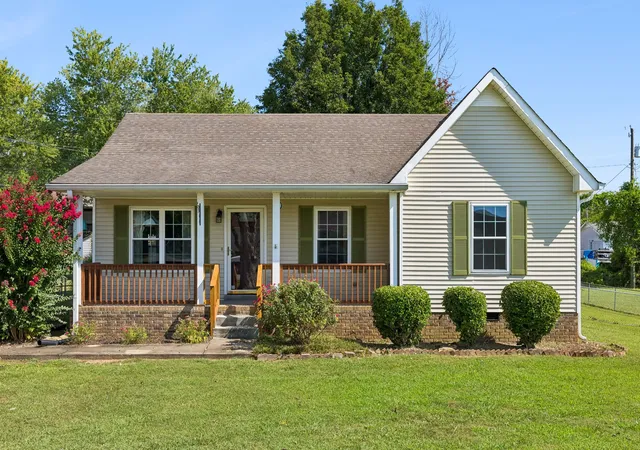 Photo 4 of Single family home for sale at 2865 Chinquapin Ln, Clarksville, TN 37043 | MLS# 3592968 | Listing updated on 2026-10-09