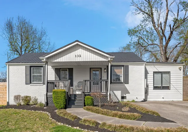 Single family home for sale at 132 Stirton Rd, Nashville, TN 37210 | MLS# 3546160