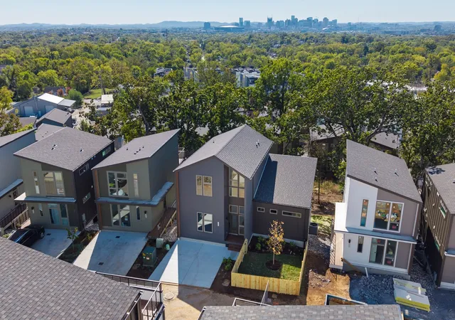 Photo 1 of Single family home for sale at 3008 Edwin Cir, Nashville, TN 37207 | MLS# 3627724 | Listing updated on 2026-10-28