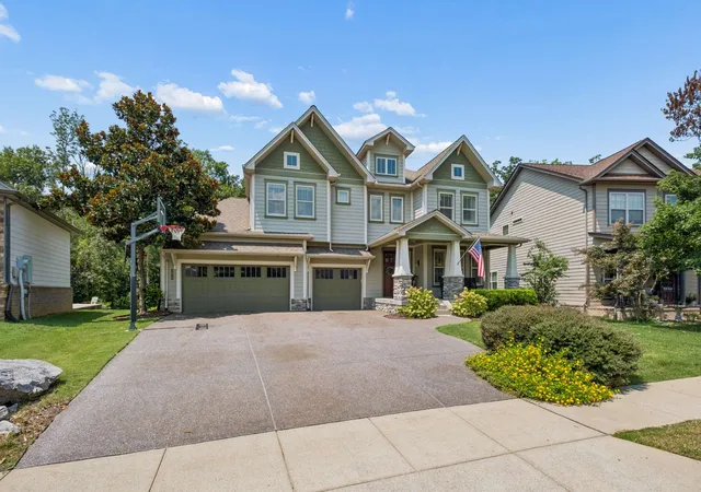 Photo 3 of Sale Pending at 8016 Warren Dr, Nolensville, TN 37135 | MLS# 3592217 | Listing updated on 2026-09-19