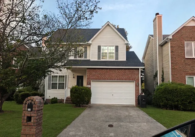 Photo 1 of Single family home for sale at 2167 Oak Hl Dr, Murfreesboro, TN 37130 | MLS# 3545984 | Listing updated on 2026-09-20