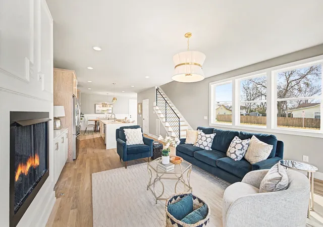 Photo 3 of Single family home for sale at 798 45th Avenue N, Nashville, TN 37209 | MLS# 3545799 | Listing updated on 2026-10-25