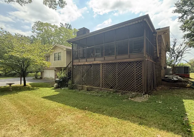 Photo 3 of Sale Pending at 131 Bluegrass Pkwy, Lebanon, TN 37090 | MLS# 3545863 | Listing updated on 2026-09-28