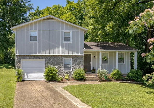 Single family home for sale at 312 Ocala Cir, Nashville, TN 37211 | MLS# 3602148