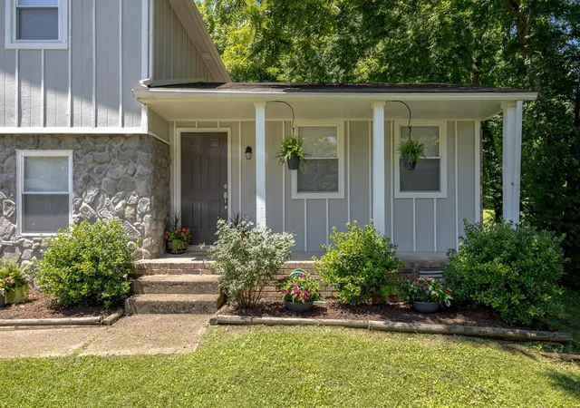 Photo 2 of Single family home for sale at 312 Ocala Cir, Nashville, TN 37211 | MLS# 3602148 | Listing updated on 2026-10-08