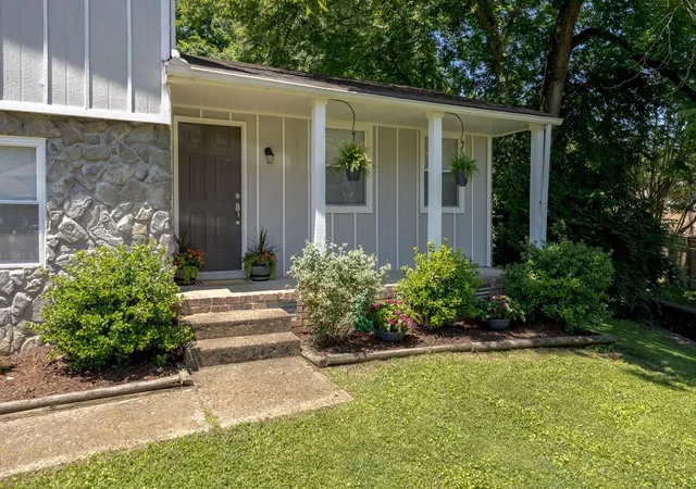 Photo 3 of Single family home for sale at 312 Ocala Cir, Nashville, TN 37211 | MLS# 3602148 | Listing updated on 2026-10-08