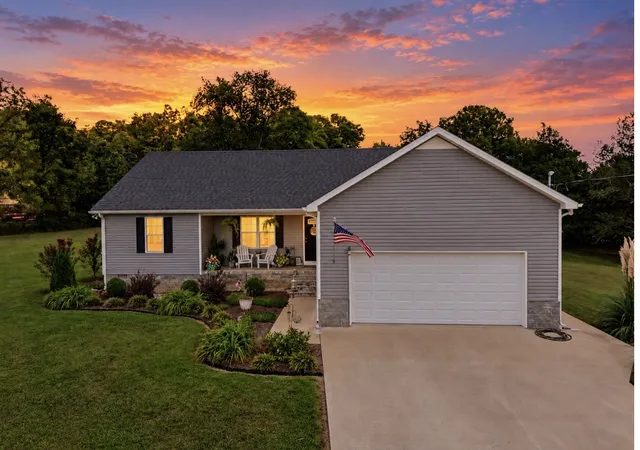 Photo 1 of Single family home for sale at 127 Fiddlers Ct, Pulaski, TN 38478 | MLS# 3546234 | Listing updated on 2026-10-01
