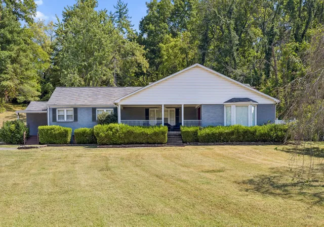 Photo 1 of Single family home for sale at 1332 S Dickerson Rd, Goodlettsville, TN 37072 | MLS# 3593671 | Listing updated on 2026-10-08