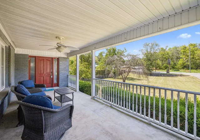 Photo 3 of Single family home for sale at 1332 S Dickerson Rd, Goodlettsville, TN 37072 | MLS# 3593671 | Listing updated on 2026-10-08