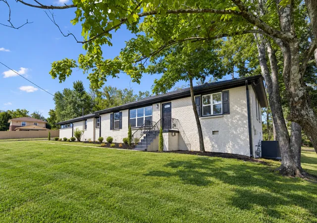Photo 3 of Single family home for sale at 603 N Graycroft Ave, Madison, TN 37115 | MLS# 3592145 | Listing updated on 2026-09-21