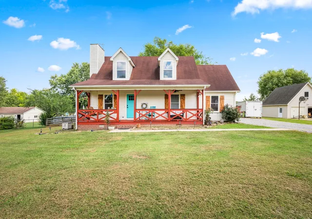 Photo 2 of Single family home for sale at 4068 Caney Crk Ln, Chapel Hill, TN 37034 | MLS# 3593345 | Listing updated on 2026-10-01