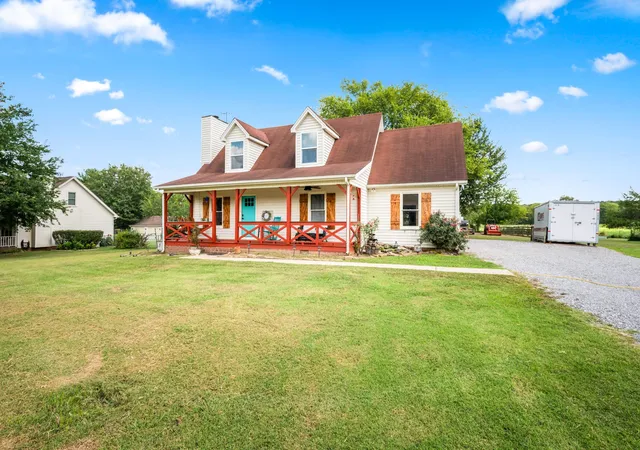 Photo 3 of Single family home for sale at 4068 Caney Crk Ln, Chapel Hill, TN 37034 | MLS# 3593345 | Listing updated on 2026-10-01