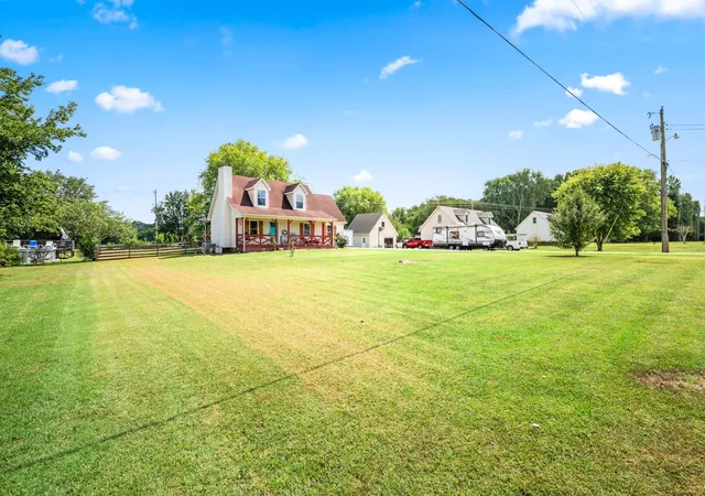 Photo 4 of Single family home for sale at 4068 Caney Crk Ln, Chapel Hill, TN 37034 | MLS# 3593345 | Listing updated on 2026-10-01