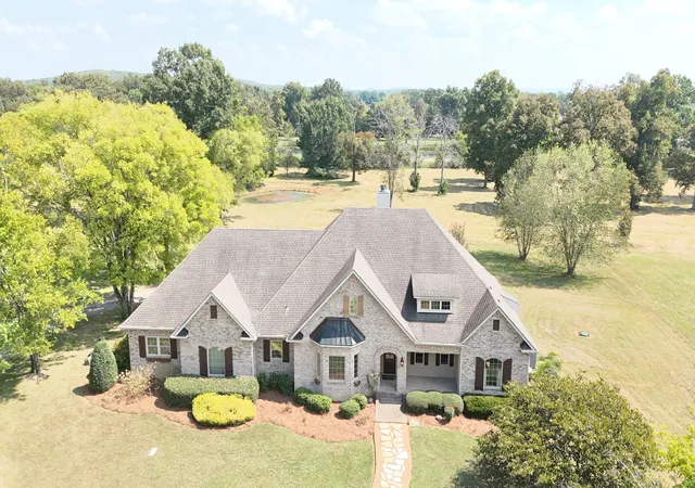 Photo 1 of Sale Pending at 4035 Barfield Crescent Rd, Murfreesboro, TN 37128 | MLS# 3594578 | Listing updated on 2026-10-26