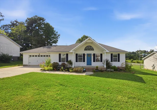 Photo 1 of Single family home for sale at 50 Chestnut Ridge Rd, Ringgold, GA 30736 | MLS# 3545913 | Listing updated on 2026-09-27