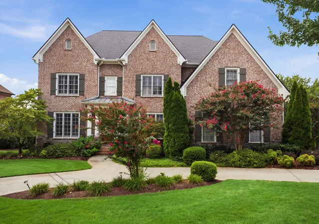 Photo 2 of Mansion for sale at 625 Calverton Ln, Brentwood, TN 37027 | MLS# 3592461 | Listing updated on 2026-09-18