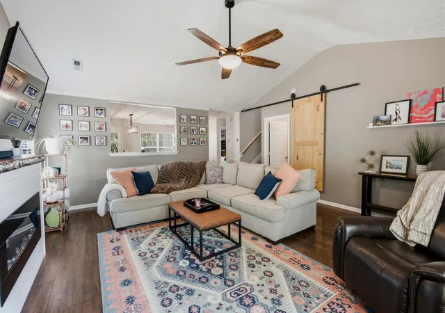 Photo 1 of Single family home for sale at 1012 Bradford Park Rd, Mount Juliet, TN 37122 | MLS# 3547129 | Listing updated on 2026-10-08