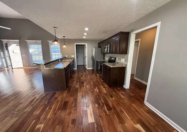 Photo 4 of Single family home for sale at 5863 Villa Way, Chapel Hill, TN 37034 | MLS# 3618846 | Listing updated on 2026-10-09