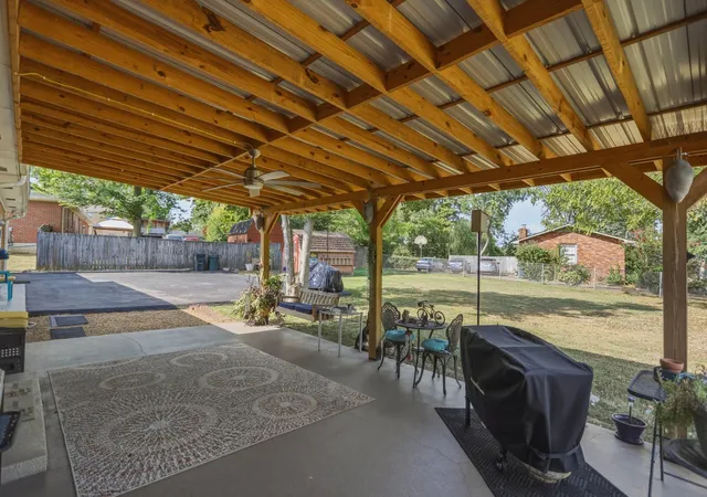 Photo 4 of Sale Pending at 110 La Bar Dr, Hendersonville, TN 37075 | MLS# 3546184 | Listing updated on 2026-09-24