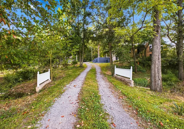 Photo 3 of Single family home for sale at 1444 Highway 52 E, Portland, TN 37148 | MLS# 3546500 | Listing updated on 2026-10-03