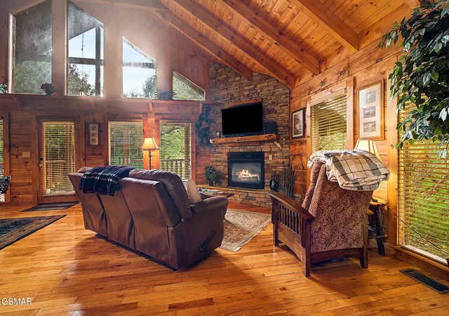 Photo 3 of Single family home for sale at 3022 Hatcher Mountain Rd, Sevierville, TN 37862 | MLS# 3546058 | Listing updated on 2026-09-17
