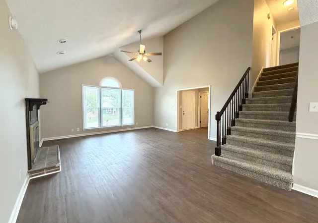 Photo 3 of Single family home for sale at 2126 Single Tree Dr, Clarksville, TN 37040 | MLS# 3546199 | Listing updated on 2026-10-23