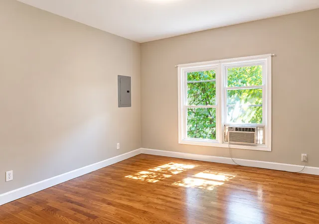 Photo 3 of Single family home for sale at 2609 Sunset Pl, Nashville, TN 37212 | MLS# 3546375 | Listing updated on 2026-09-16