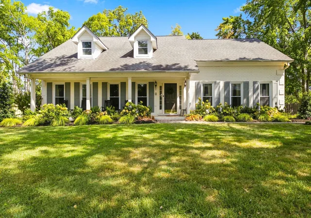Photo 1 of Sale Pending at 6028 Manor Pl, Brentwood, TN 37027 | MLS# 3546225 | Listing updated on 2026-10-05