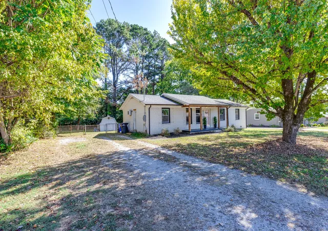 Photo 3 of Single family home for sale at 514 Tinsley Ln, Columbia, TN 38401 | MLS# 3620580 | Listing updated on 2026-10-28