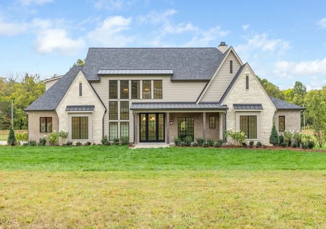 Single family home for sale at 4745 Harpeth Peytonsville Rd, Thompsons Station, TN 37179 | MLS# 3546191