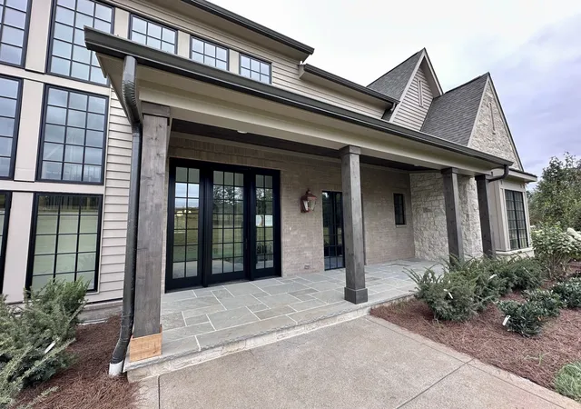 Photo 2 of Mansion for sale at 4745 Harpeth Peytonsville Rd, Thompsons Station, TN 37179 | MLS# 3546191 | Listing updated on 2026-09-25
