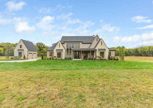 Photo 1 of Single family home for sale at 4745 Harpeth Peytonsville Rd, Thompsons Station, TN 37179 | MLS# 3546191 | Listing updated on 2026-10-30