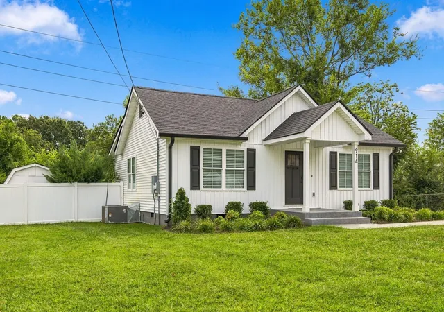 Photo 2 of Single family home for sale at 914 Jones Blvd, Murfreesboro, TN 37129 | MLS# 3546553 | Listing updated on 2026-09-12