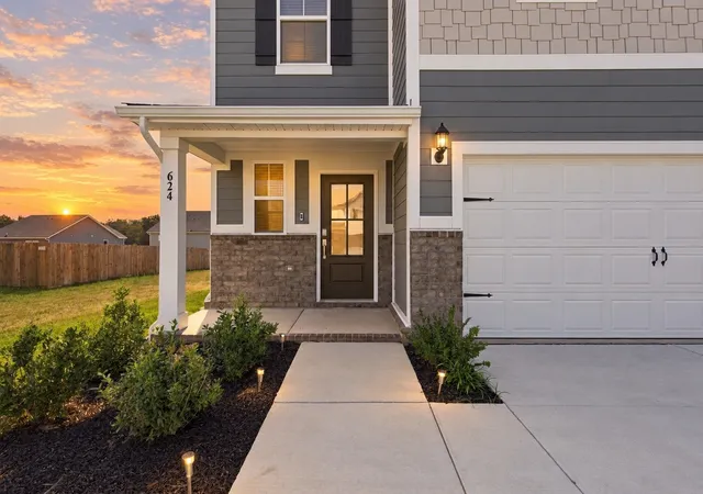 Photo 3 of Single family home for sale at 624 Emerson Ln, Westmoreland, TN 37186 | MLS# 3596410 | Listing updated on 2026-09-29