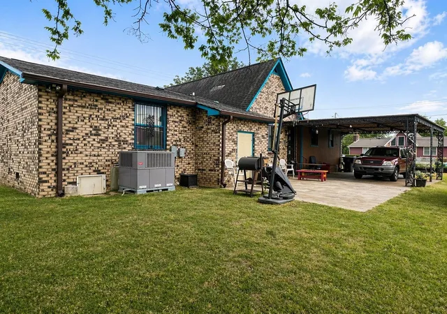 Photo 3 of Single family home for sale at 4101 Timothy Dr, Nashville, TN 37218 | MLS# 3546501 | Listing updated on 2026-10-15