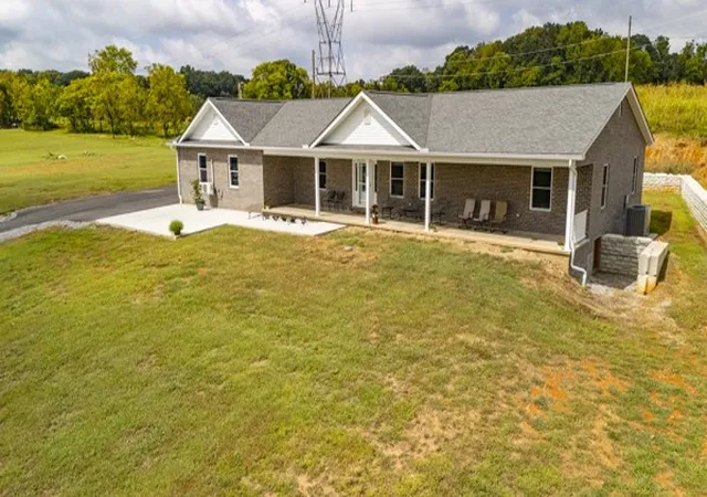 Photo 3 of Single family home for sale at 1385 Valley Home Rd, Dandridge, TN 37725 | MLS# 3546311 | Listing updated on 2026-09-21