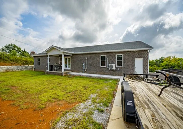 Photo 3 of Single family home for sale at 1385 Valley Home Rd, Dandridge, TN 37725 | MLS# 3546311 | Listing updated on 2026-09-21