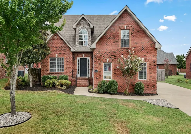 Photo 1 of Single family home for sale at 1921 Walking Dr, Murfreesboro, TN 37130 | MLS# 3547005 | Listing updated on 2026-09-13