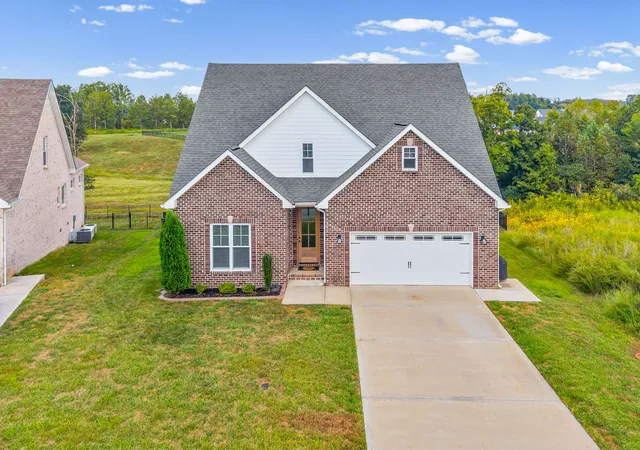 Photo 3 of Single family home for sale at 1581 Hereford Blvd, Clarksville, TN 37043 | MLS# 3591977 | Listing updated on 2026-09-21