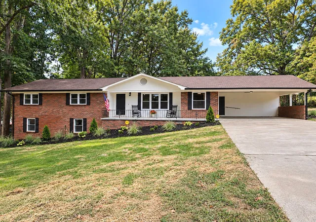 Photo 1 of Single family home for sale at 1504 17th Street Nw, Cleveland, TN 37311 | MLS# 3546546 | Listing updated on 2026-09-24