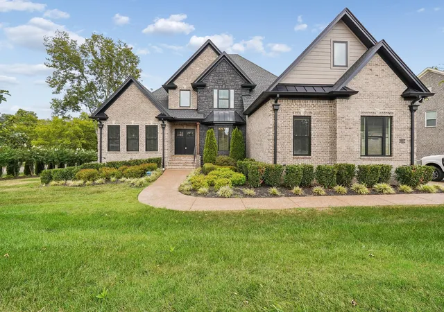 Photo 2 of Single family home for sale at 1003 Quillen Way, Lebanon, TN 37087 | MLS# 3547115 | Listing updated on 2026-10-06