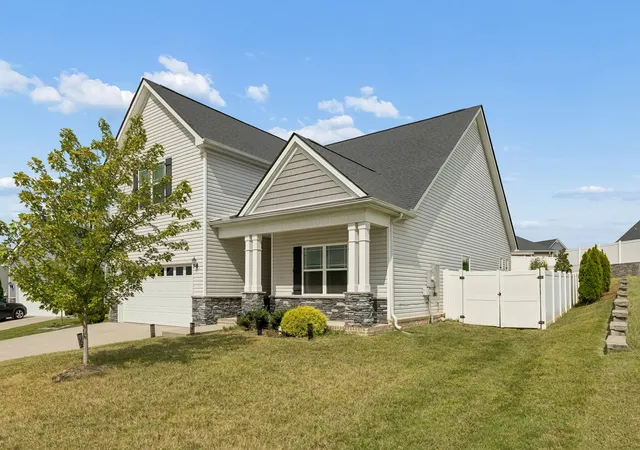 Photo 3 of Single family home for sale at 436 Zeffer Ct, Spring Hill, TN 37174 | MLS# 3591949 | Listing updated on 2026-10-06