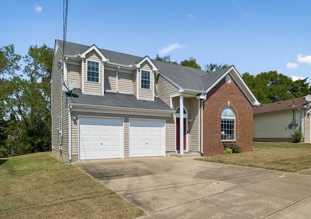 Photo 2 of Single family home for sale at 2112 Candlebrook Ct, Madison, TN 37115 | MLS# 3602917 | Listing updated on 2026-10-08
